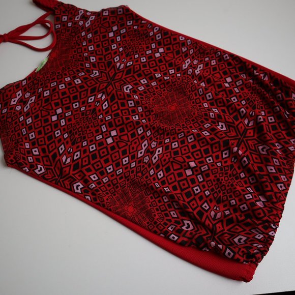 Red Mesh See-Through Sleeveless Petite Blouse - Picture 5 of 8